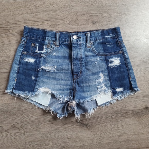 American Eagle Outfitters Pants - American Eagle Outfitters Vintage Hi Rise Festival Denim Shorts Distressed sz 4
